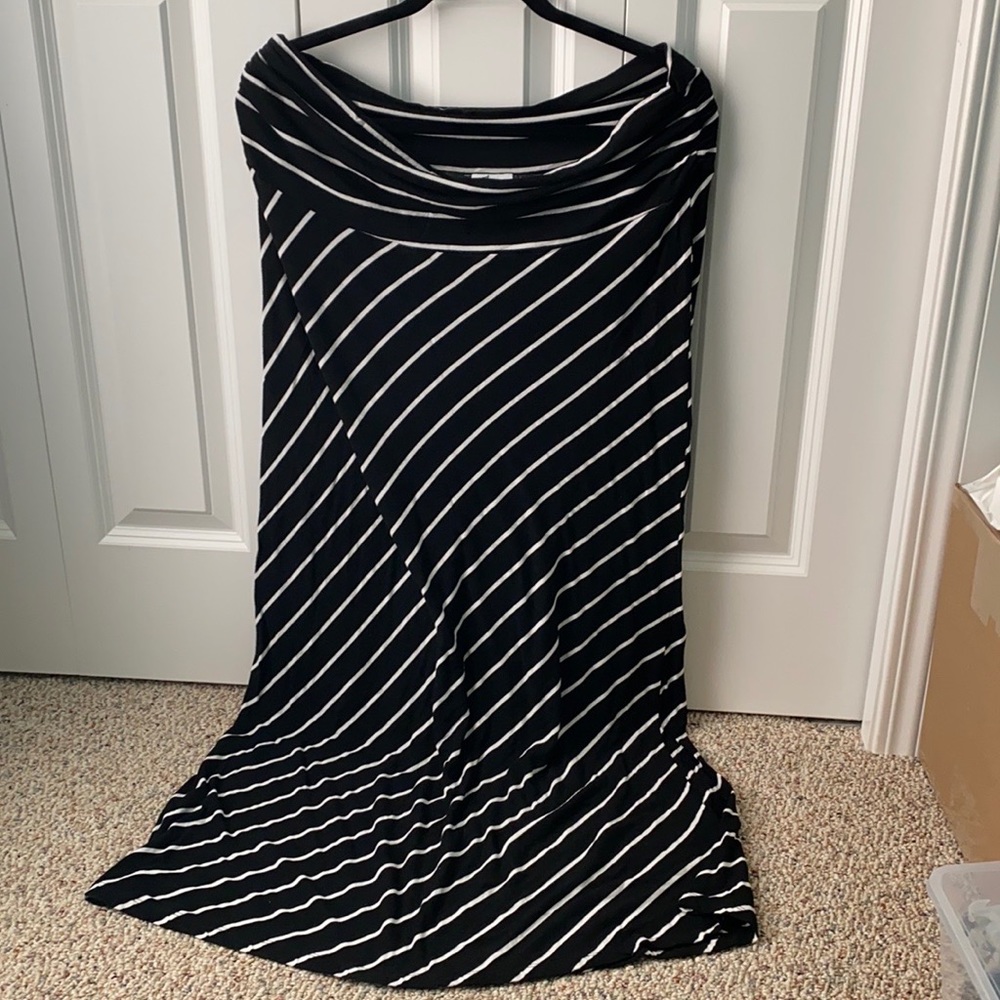 2pcs. Thyme Maternity Dresses